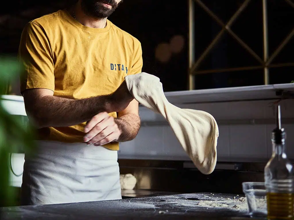 pizzaiolo pizzeria ditaly.jpg